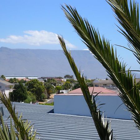 Capetown 4U Guesthouse Bloubergstrand Buitenkant foto