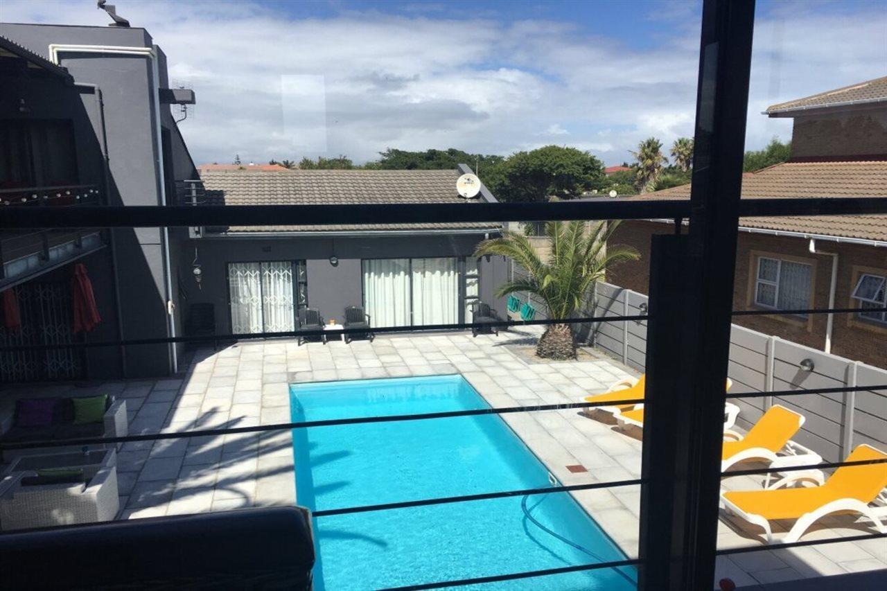 Capetown 4U Guesthouse Bloubergstrand Buitenkant foto