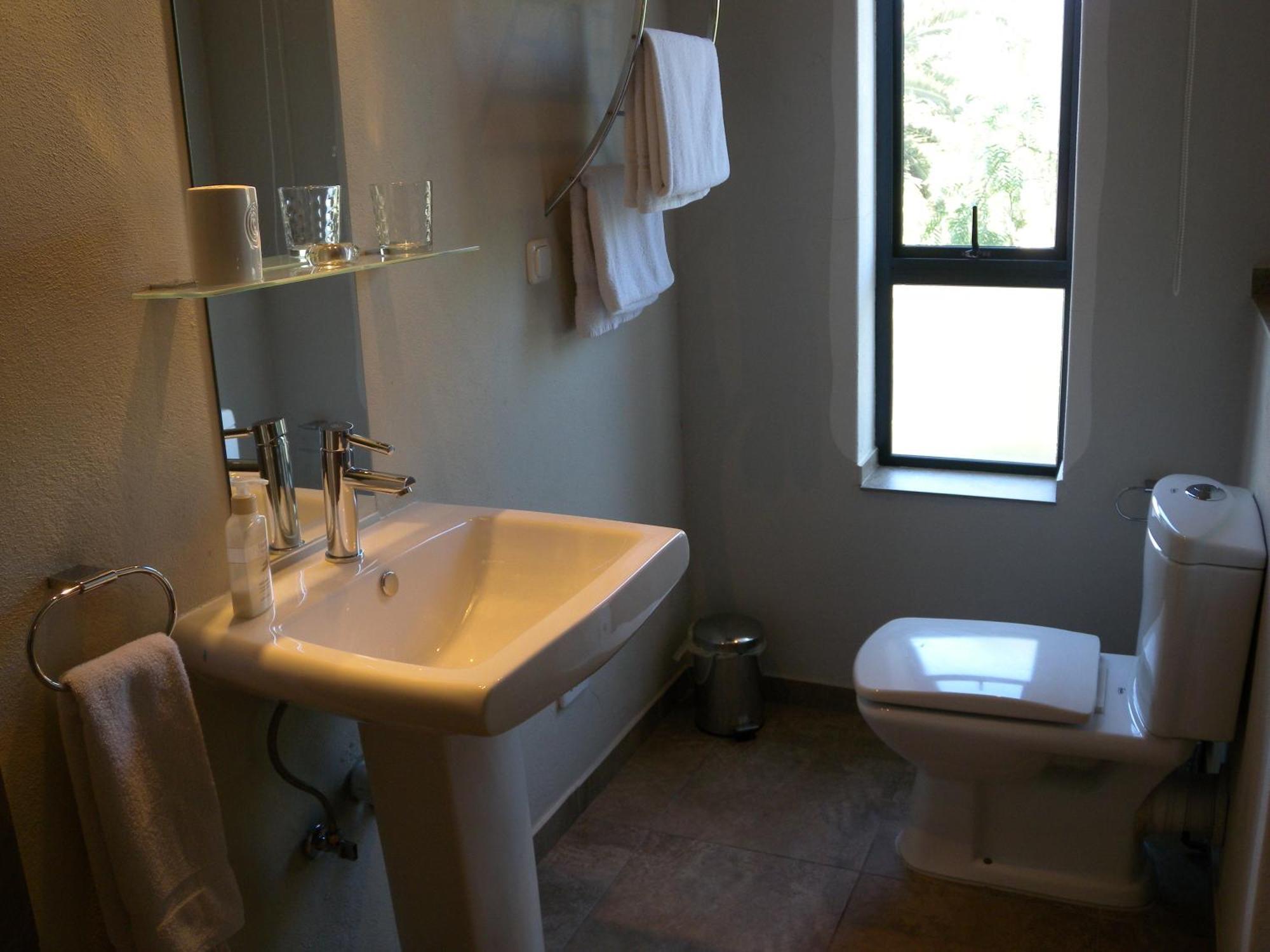 Capetown 4U Guesthouse Bloubergstrand Buitenkant foto
