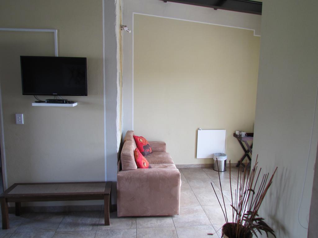 Capetown 4U Guesthouse Bloubergstrand Buitenkant foto