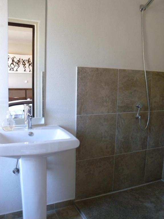 Capetown 4U Guesthouse Bloubergstrand Buitenkant foto
