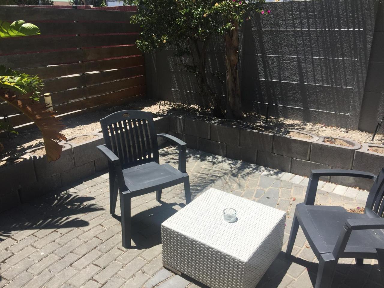 Capetown 4U Guesthouse Bloubergstrand Buitenkant foto