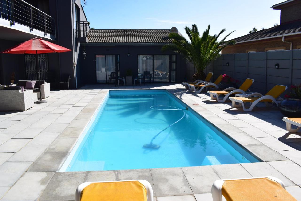 Capetown 4U Guesthouse Bloubergstrand Buitenkant foto