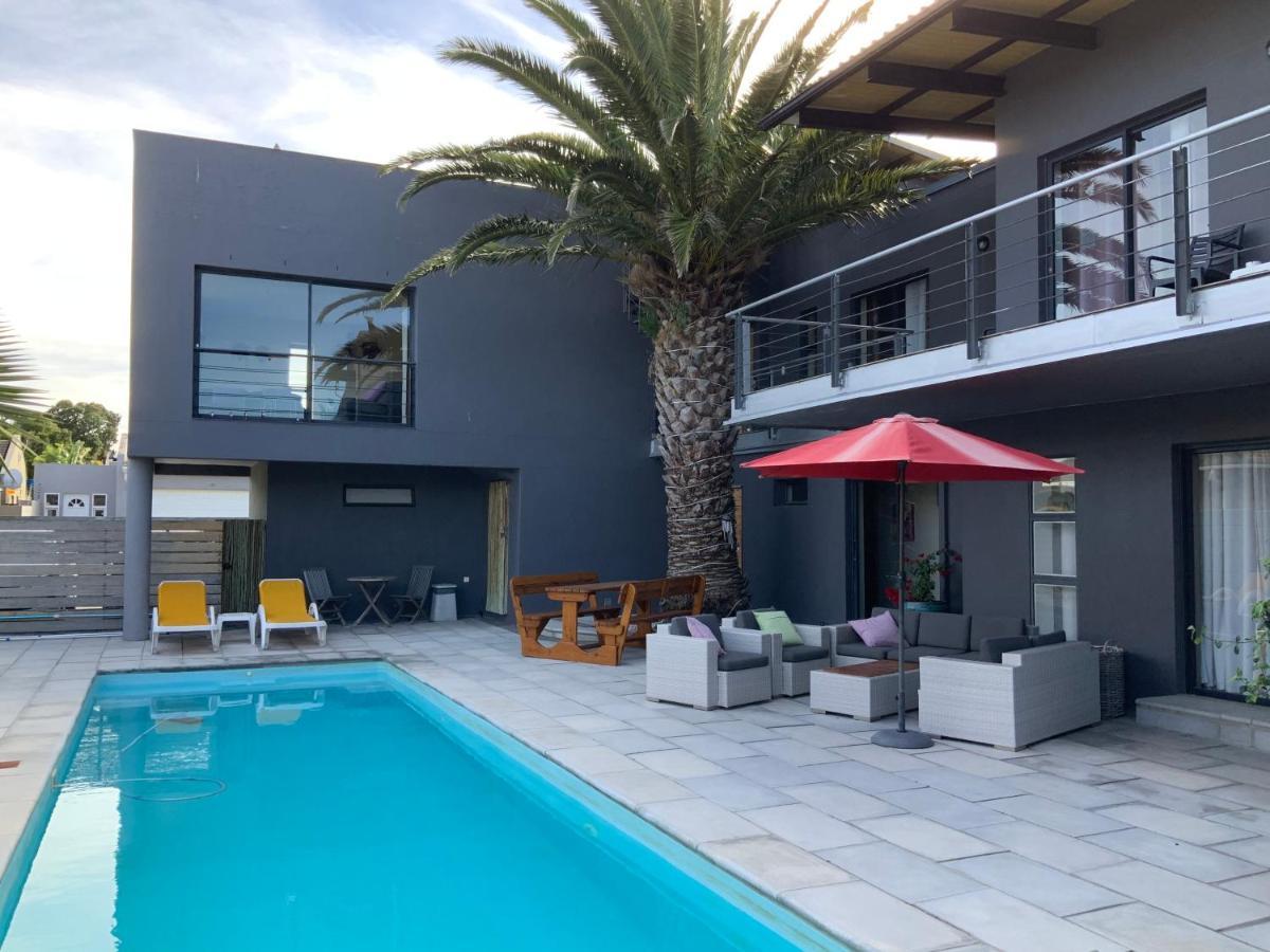 Capetown 4U Guesthouse Bloubergstrand Buitenkant foto